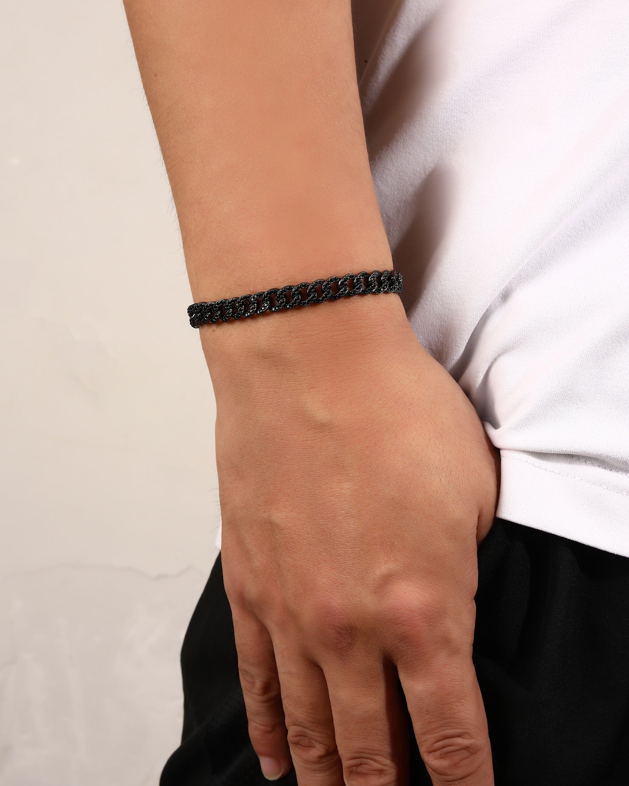 Pulsera cubana con circonia negro de 21cm en rodio negro