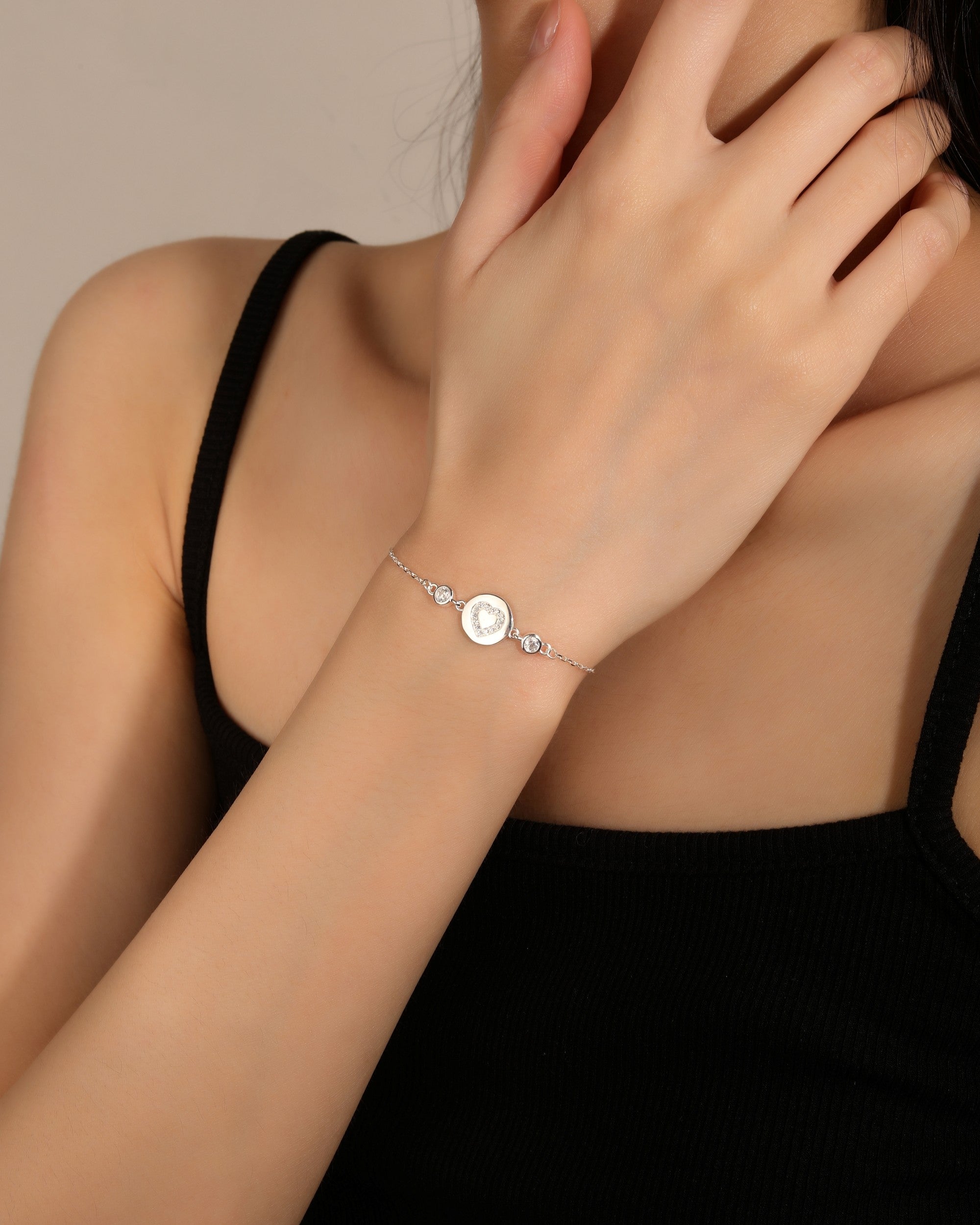 Pulsera sencilla de corazon con circonia blanca 17+3cm en plateado