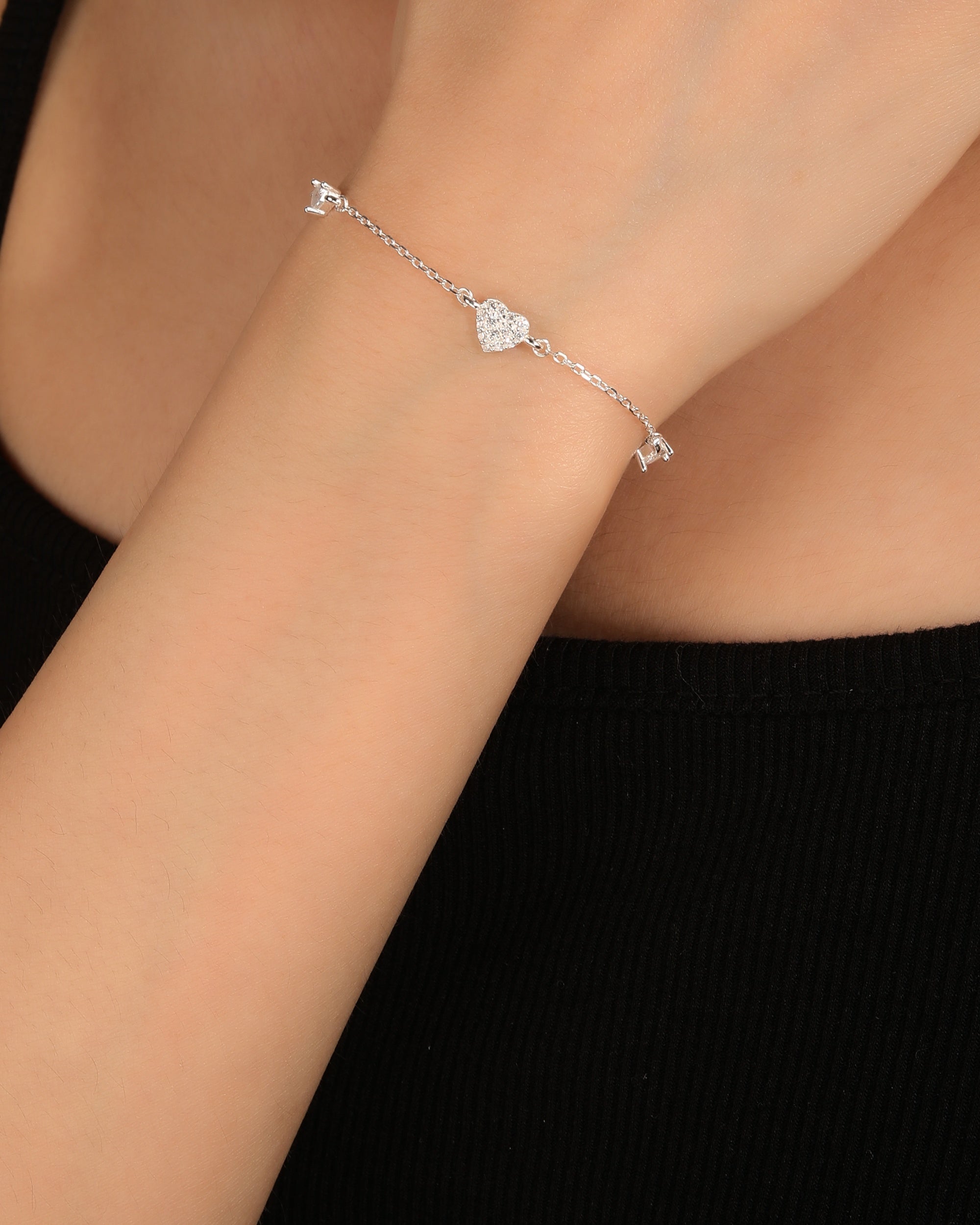 Pulsera sencilla de corazon con circonia blanca 17+3cm en plateado