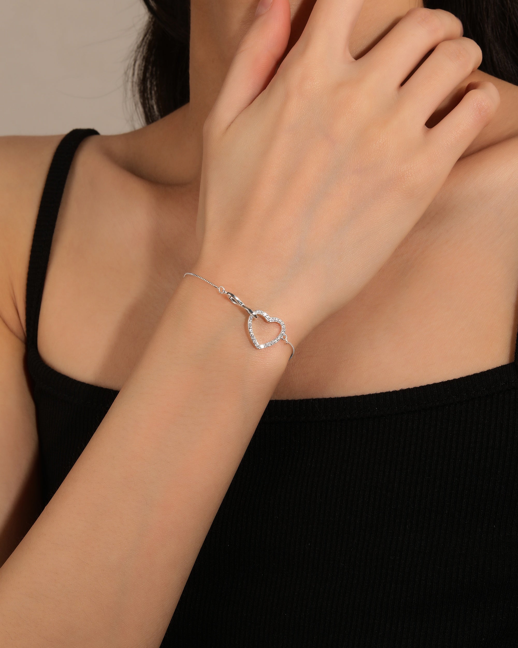 Pulsera de corazon/infinito con circonia blanca de 17+3cm en plateado