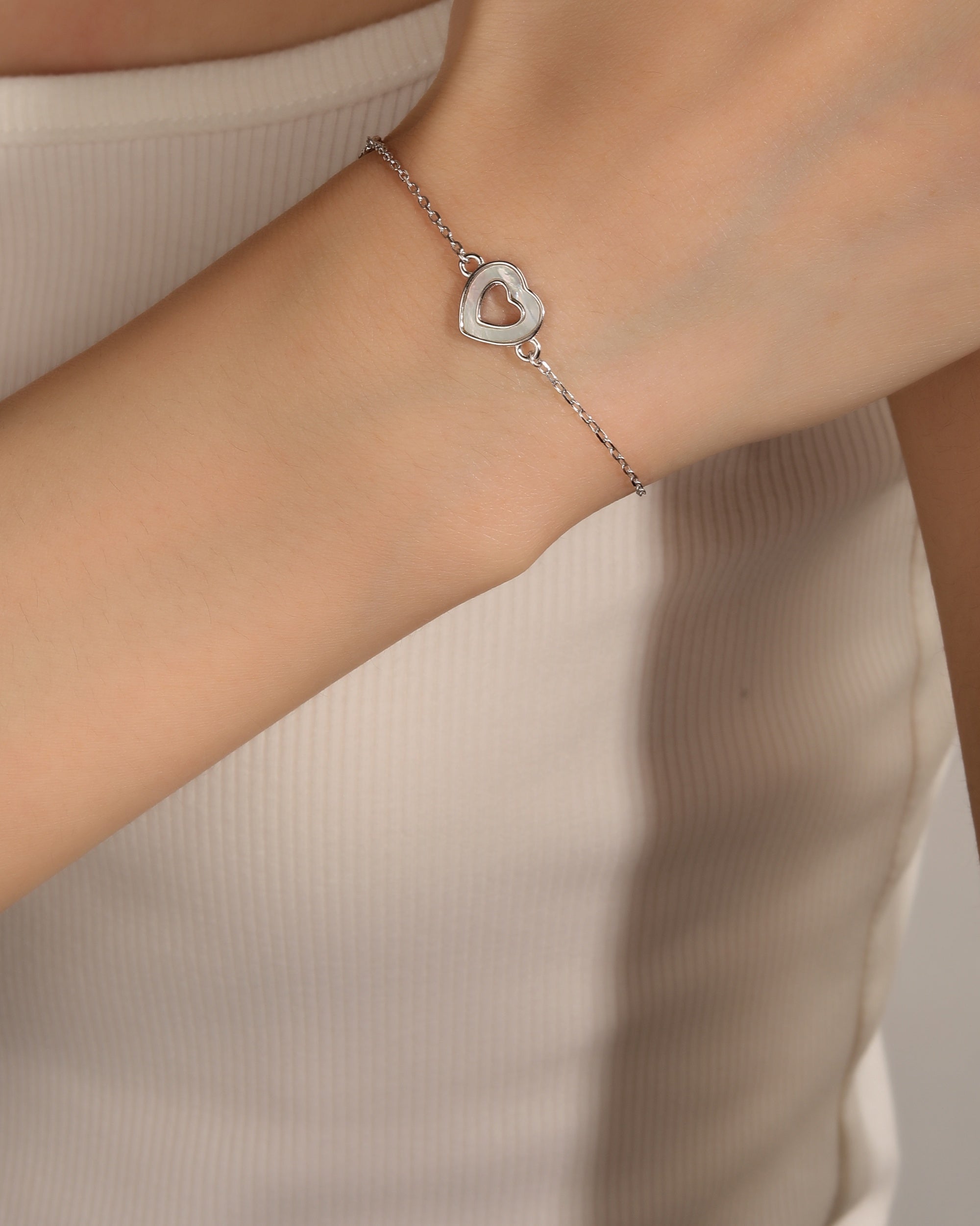 Pulsera sencilla de corazon con circonia blanca 17+3cm en rodizado