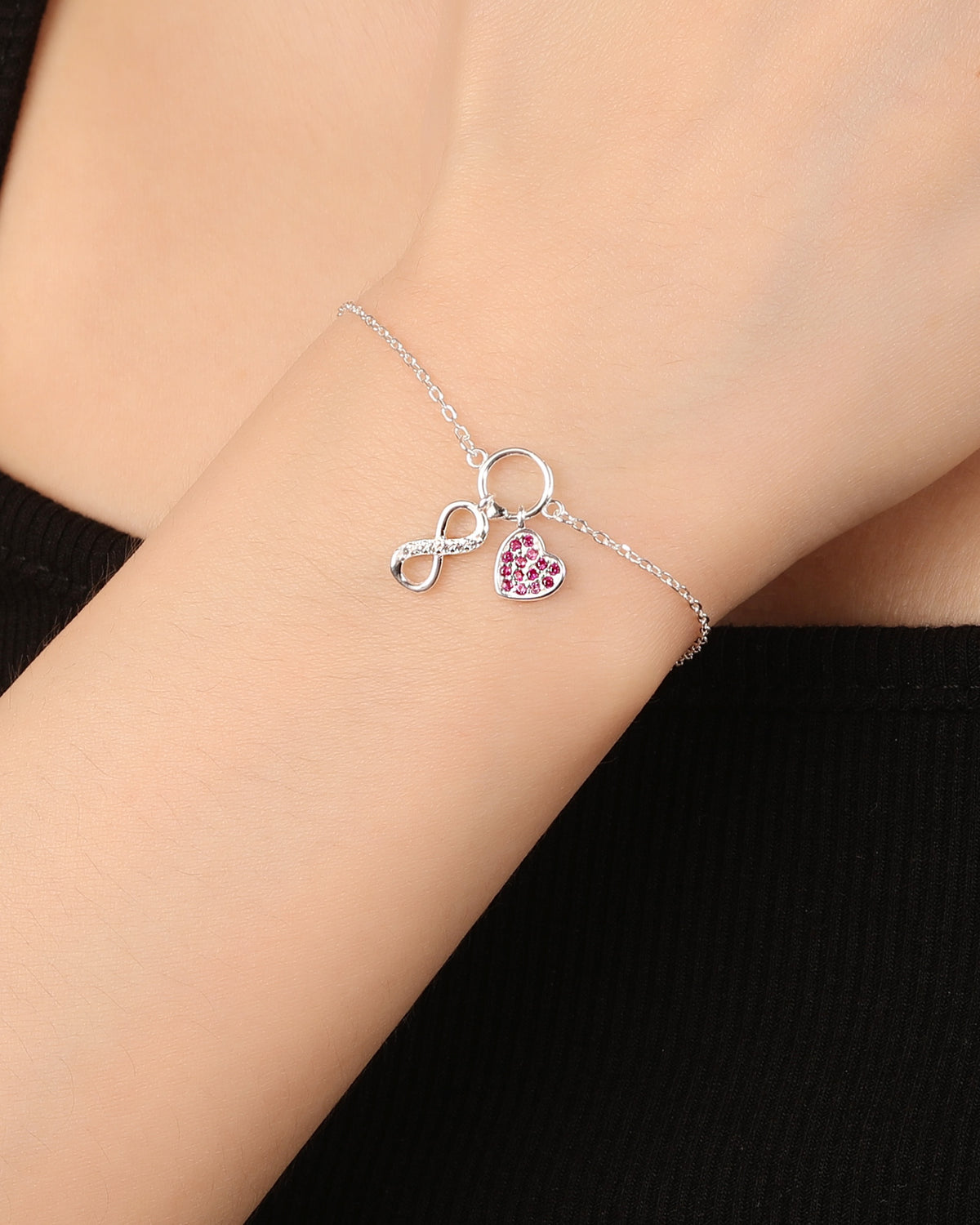 Pulsera sencilla de corazón e infinito con circonia 17+3cm en plateado
